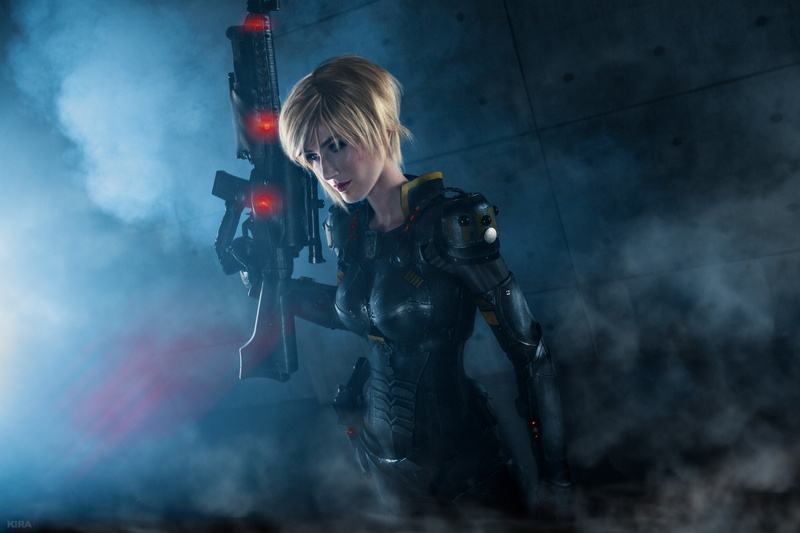 Gun, Blue Eyes, Girl, Wreck-It Ralph, Sergeant Calhoun, Cosplay, Woman, Short Hair, Blonde, 4K, Weapon, Women