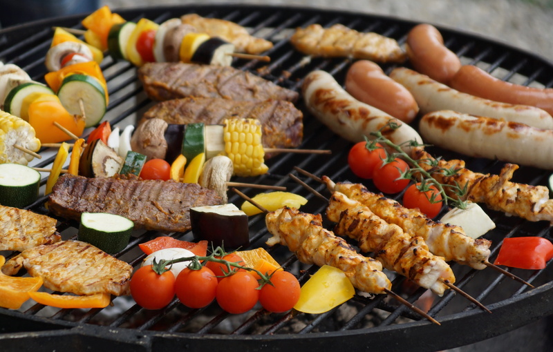 tasty, delicious, heat - temperature, barbecue grill, bbq, wellbeing, dinner, snack, tomatoes, heat, skewers, flame, charcoal, grilled, sweetcorn, steak