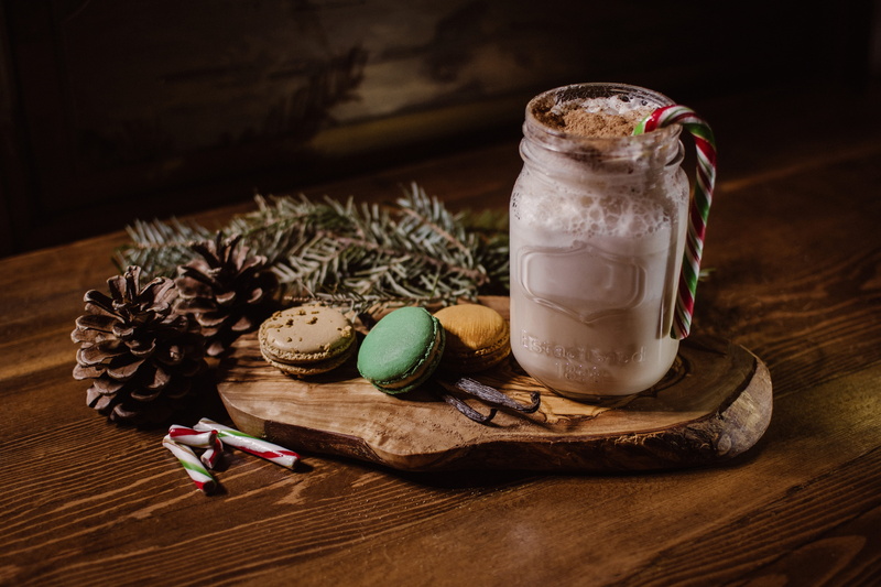 drink, chai latté, power, confectionery, sweet, refreshment, glass, pastry, sweets, still life, gluttony, container, spice, sweetness, wood - material