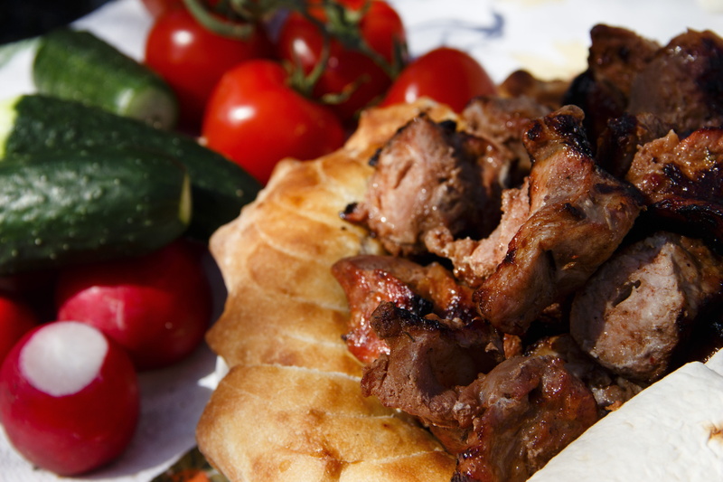 cherry tomato, dinner, indulgence, meat, focus on foreground, close-up, no people, bbq, vegetables, wellbeing, red, plate, ready-to-eat, lunch, shish kebabs