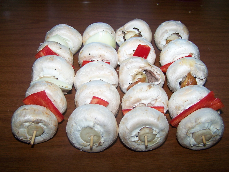 temptation, Food, paprika, healthy eating, indoors, shish kebab, in a row, Mushrooms, food and drink, wellbeing, wood - material, raw food, side by side