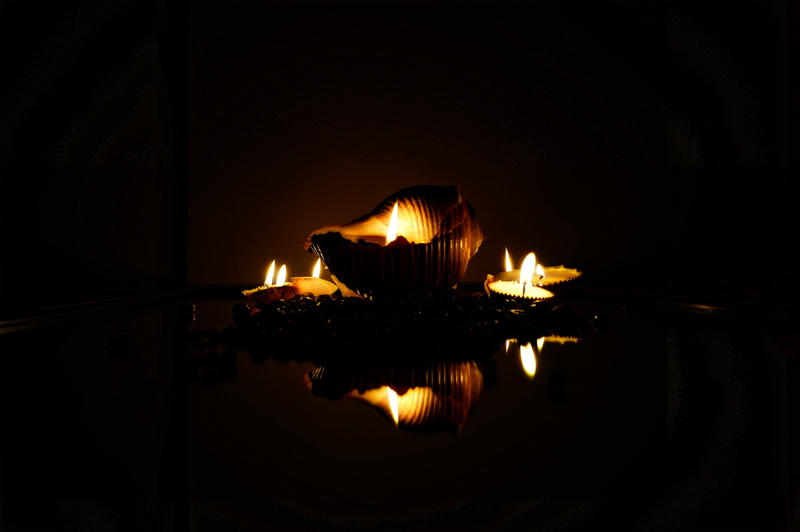 water, outdoors, nature, fire - natural phenomenon, light, orange color, dark, flame, burning, reflection, 4K, copy space, wastage, no people, light - natural phenomenon