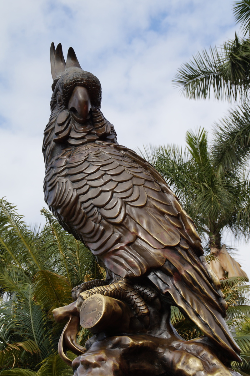 loro park, creativity, zoo, cloud - sky, no people, growth, representation, figure, 5K, Statue, low angle view, day, one animal, cockatoo, tree, outdoors