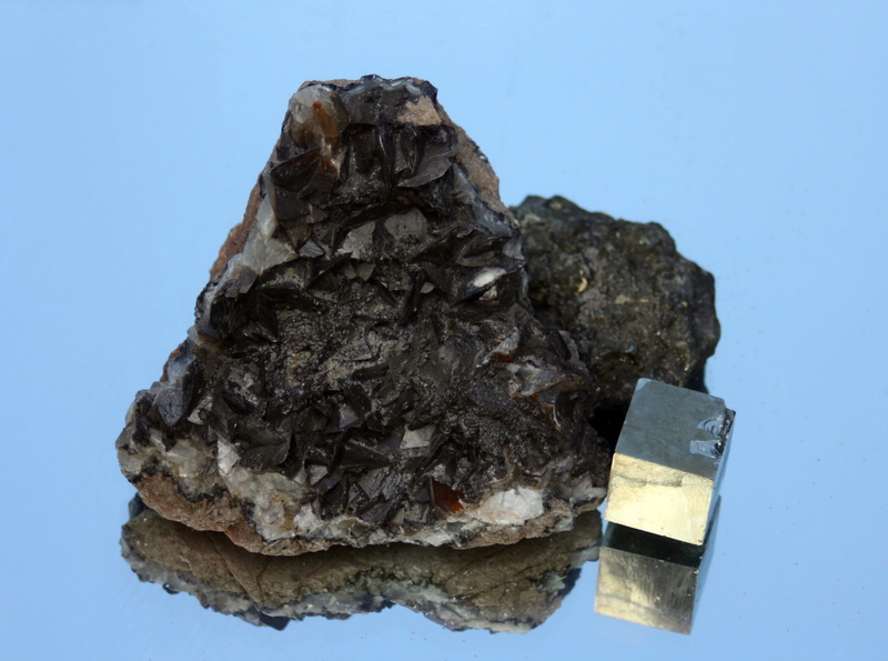 Mineral, rock, food, close-up, healthy eating, indoors, rough, blue background, Gems, 2K, temptation, sweet food, freshness, still life, rock - object