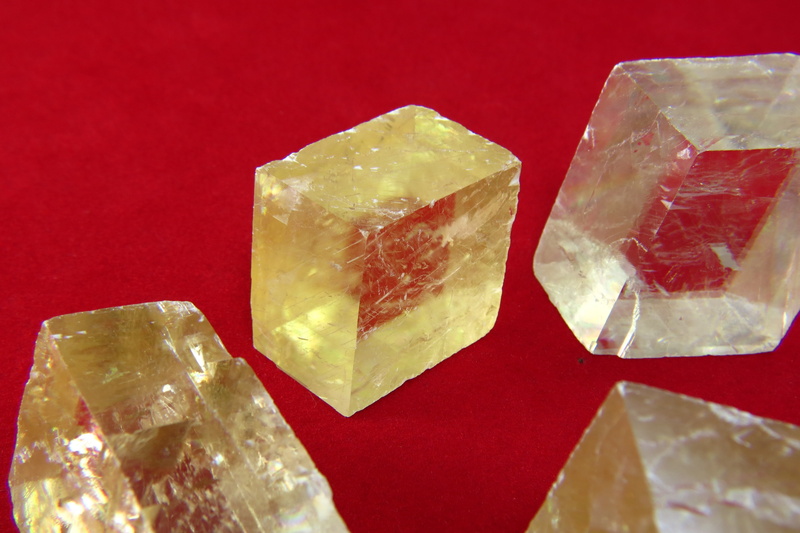solid, single object, red, fracture, purity, food and drink, jewelry, calcite, white color, stone, cut out, icelandic spar, no people, mineral, colored background