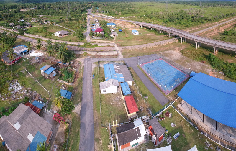 s, city, transportation, basketball court, high angle shot, built structure, town, roofs, architecture, outdoors, landscape, road, nature, no people, view