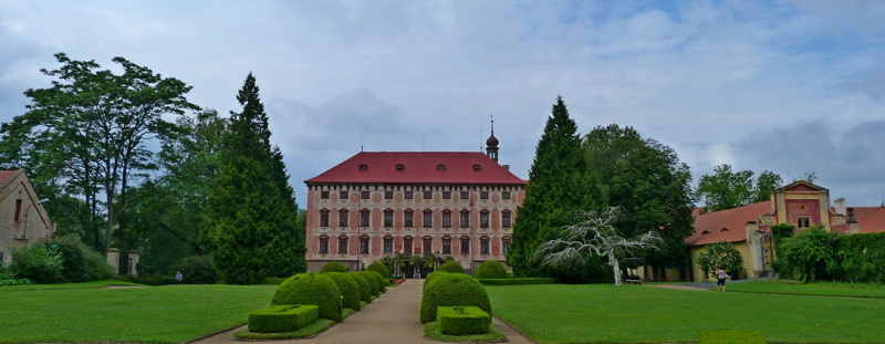 grass, libochovice, culture, 4K, house, cloud - sky, day, history, building, learning, at the court of, czech republic, landscape, green color, lawn, outdoors