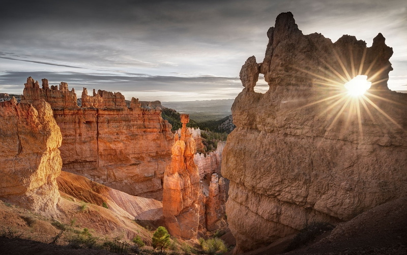 rock, 1080P, beauty in nature, sunbeam, Bryce Canyon National Park, outdoors, travel destinations, Trees, geology, tranquility, no people, eroded, non-urban scene