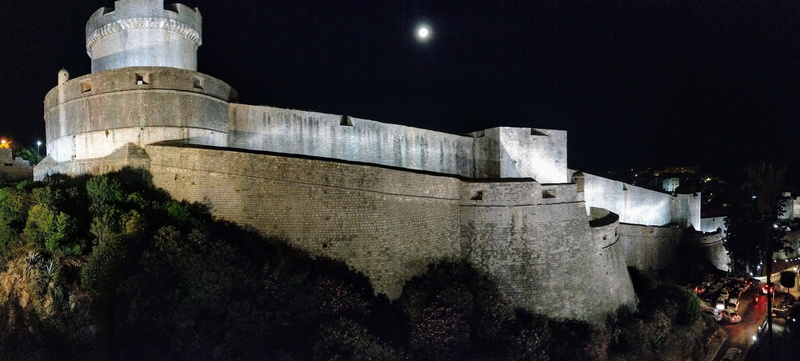 middle ages, travel destinations, the past, plant, nature, building exterior, architecture, moon, wall, clear sky, building, croatia, castle, old, sky