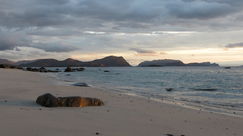 cloud - sky, idyllic, sea, tranquility, nature, no people, 4K, flø, beauty in nature, norway, uls stone cove, sky, tranquil scene, water, sand, non-urban scene