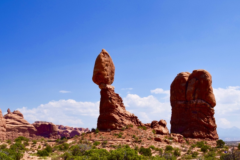 beauty in nature, geology, tranquil scene, travel destinations, non-urban scene, balanced rock, rock formation, climate, tranquility, rock - object, physical geography