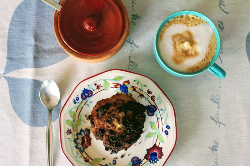 pottery, mug, muffin, spoon, ready-to-eat, cup, high angle view, crockery, españa, spain, refreshment, no people, food and drink, coffee cup, milk, meal