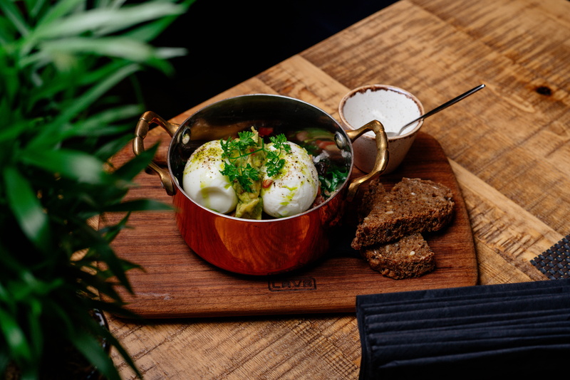 dessert, freshness, bread, table, herb, spoon, oatmeal, ready-to-eat, garnish, wellbeing, plant, temptation, 8K, soup bowl, cup, cream, dish, pottery