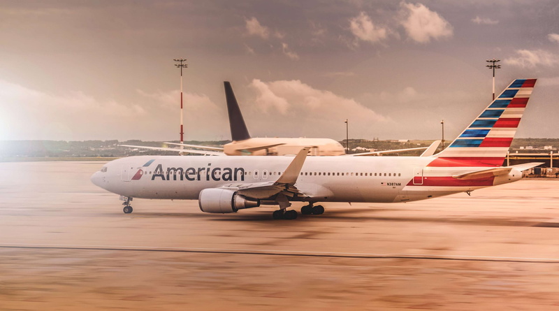 communication, airport, airbus, daylight, airplane, no people, government, american airlines, transportation, boeing 777, airliner, aircraft, air force