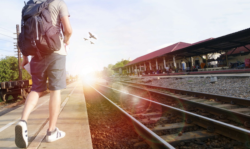 terminal, pack, commuters, transportation, track, rail transportation, rail, daylight, railway, gravel, public transportation, outdoors, people, standing