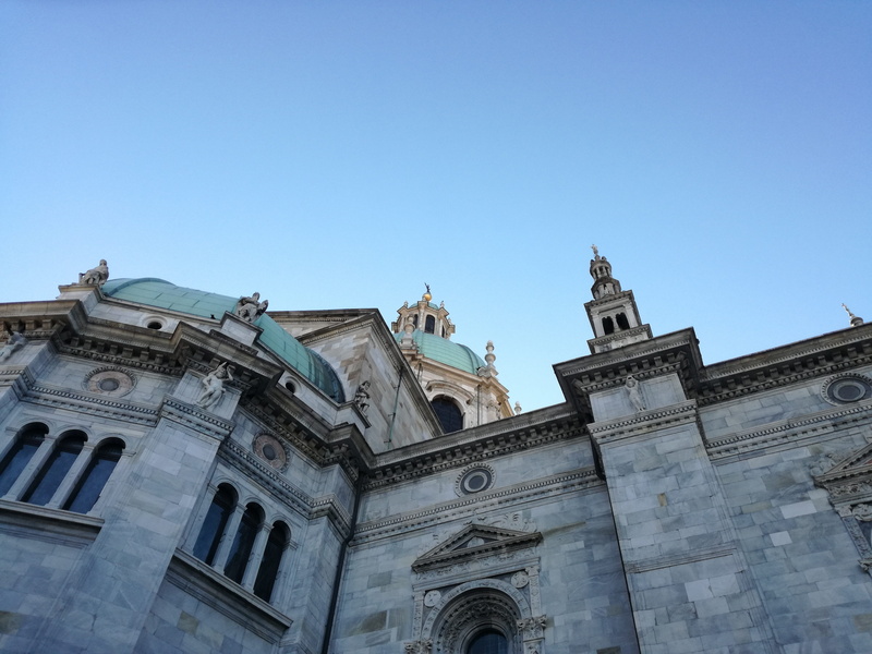 copy space, spires, como, low angle view, no people, monument, 4K, built structure, place of worship, historically, spire, cathedral, blue, dome, lake como