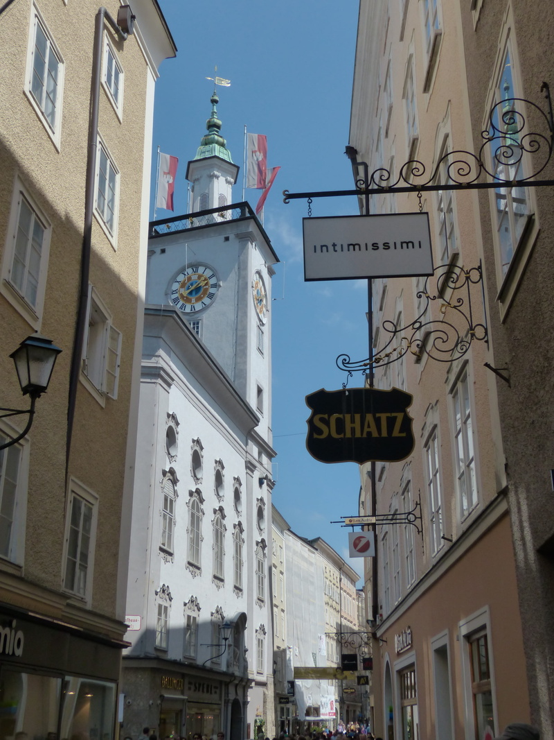 building, day, text, winding, guidance, Salzburg, information sign, Alley, building exterior, Getreidegasse, western script, shopping street, communication