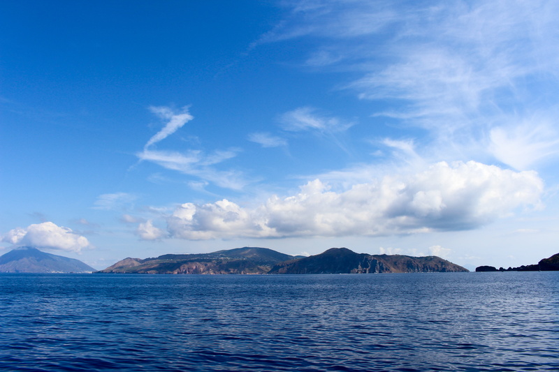 environment, no people, tranquil scene, cloud, tranquility, landscape, 5K, water, sky, sea, italy, outdoors, mountain, island, mountain range, cloud - sky