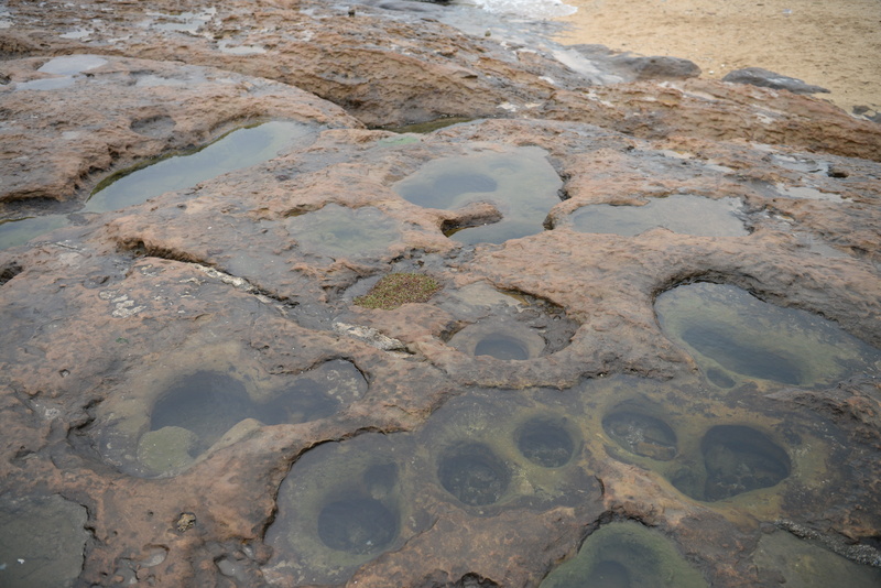 stone, nature, 5K, water, pattern, no people, outdoors, high angle view, tranquility, rock, archaeology, yehliu geopark, salt flat, full frame, close-up