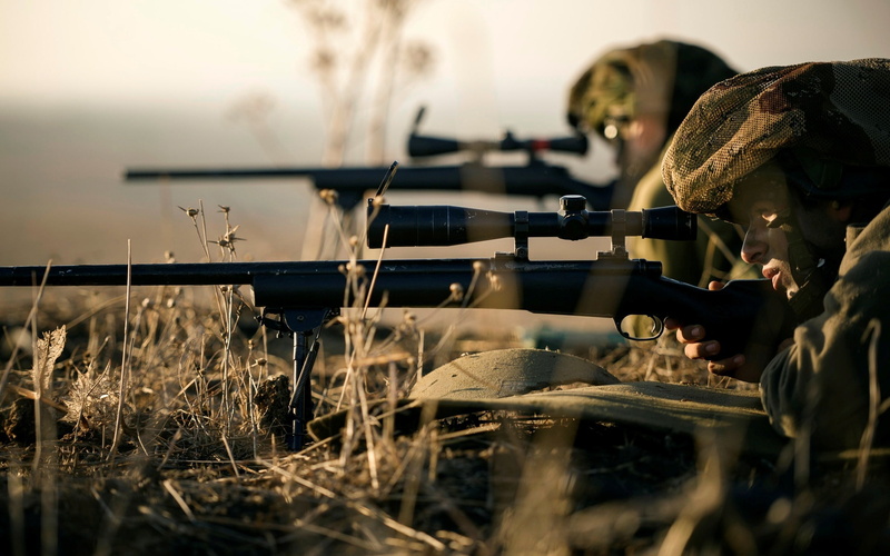 military, quality, day, clothing, nahal, portrait, gun, holding, 2K, government, nature, selective focus, rifle, high, lake, land, field, real people