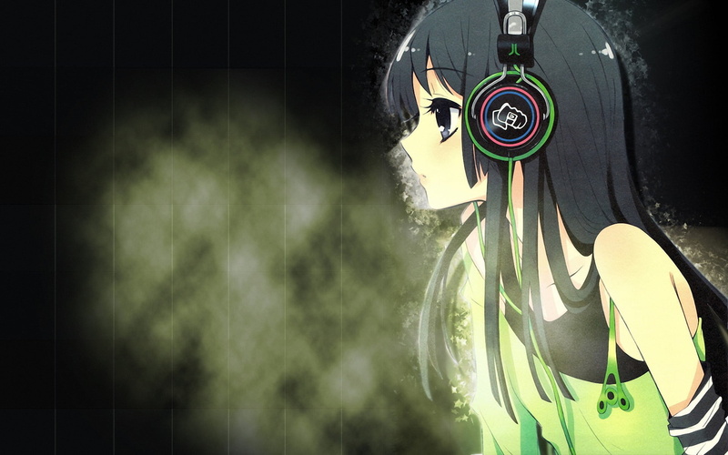 arts culture and entertainment, Akiyama Mio, outdoors, headphones, close-up, social issues, body part, one person, night, focus on foreground, standing