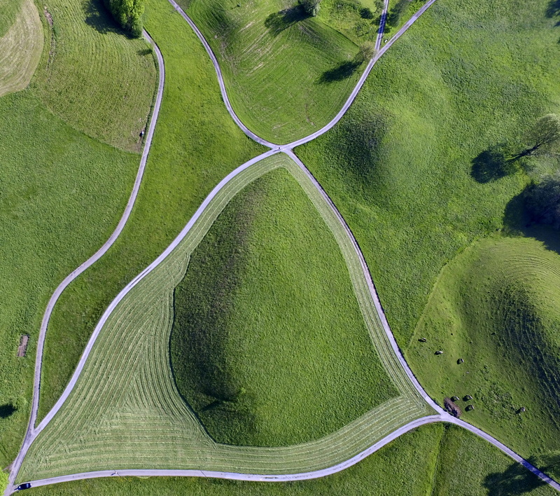 road, backgrounds, s, scenics, nature, 2K, daytime, grass, city, Intersection, no people, roads, land, outdoors, angle, plant, sport, curve, eye, full frame