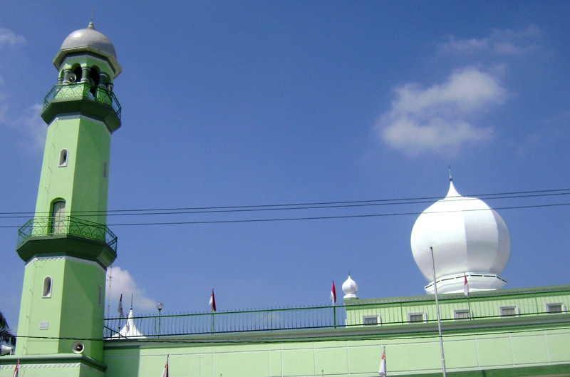 cable, islam, cloud - sky, transportation, buildings, sunlight, low angle view, sky, building, bululawang, travel, outdoors, Masjid, faith, power supply
