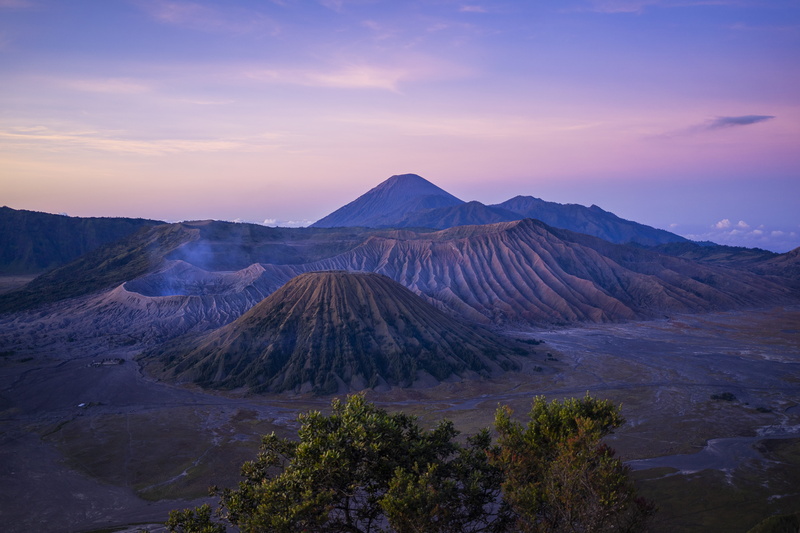 travel, daytime, cloud - sky, mountain peak, near, volcanic crater, smog, tranquility, smoke - physical structure, bromo, brown, 5K, landscape, non-urban scene