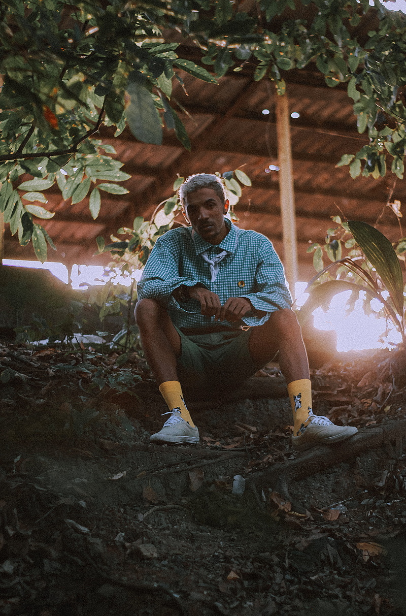 mature men, bahia, brazil, explorator, full length, lookslikefilm, land, outdoors, livefolk, front view, leisure activity, males, earthportraits, madre de deus
