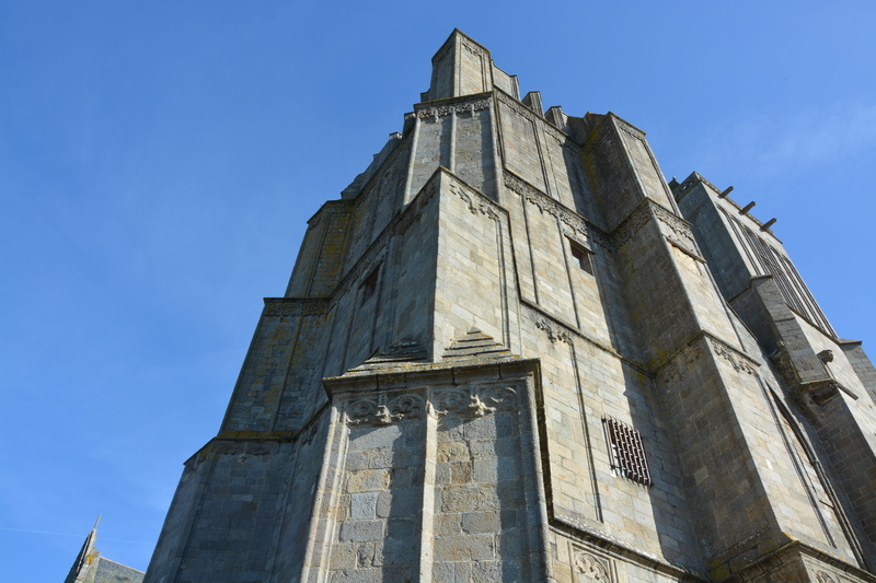 built structure, history, cathedral, brittany, sky, outdoors, tourism, building exterior, religious monuments, architecture, nature, heritage, blue, travel destinations