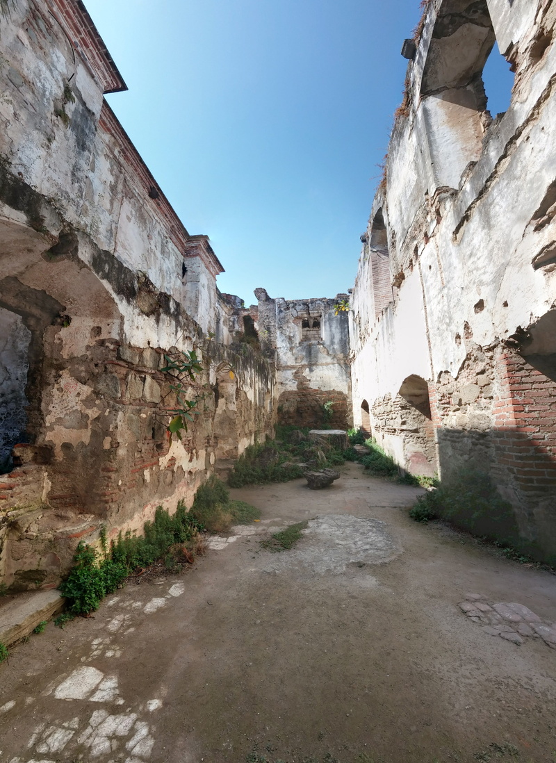 clear sky, antigua, wall - building feature, sunlight, antigua guatemala, building exterior, the way forward, alley, nature, city, sky, the past, church