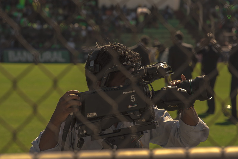 photographing, protection, selective focus, canon, field, photography themes, outdoors, security, 2K, people, camera man, day, holding, panasonic, nature