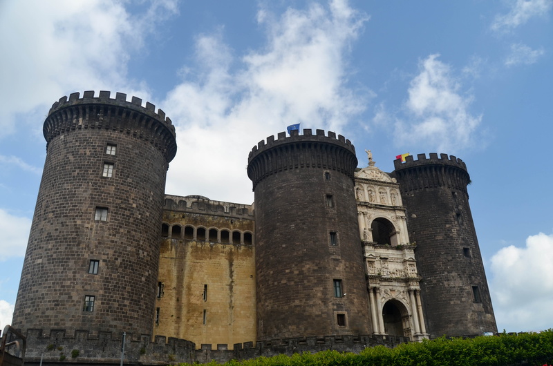 naples, sky, outdoors, travel destinations, the past, archaeology, day, italy, cloud - sky, architecture, old, built structure, low angle view, history