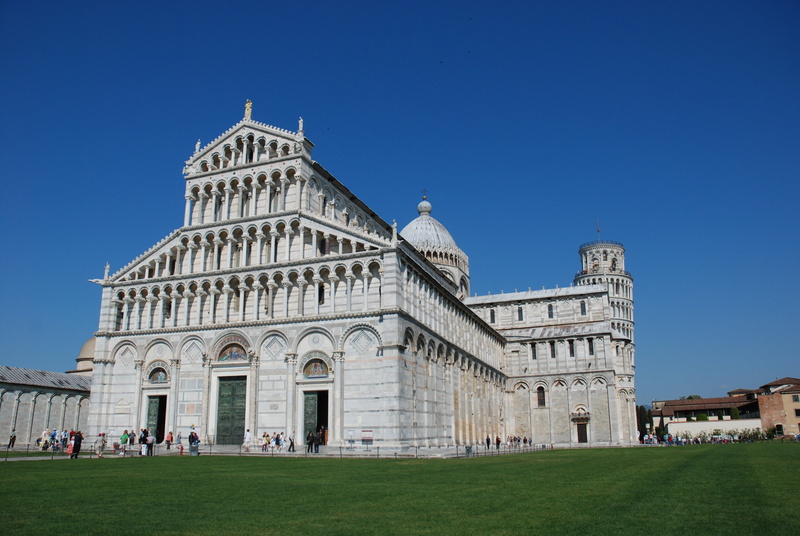 nature, christianity, italia, place of worship, baptistery, the curve, the leaning tower, building exterior, religion, grass, pisa, history, day, tourism