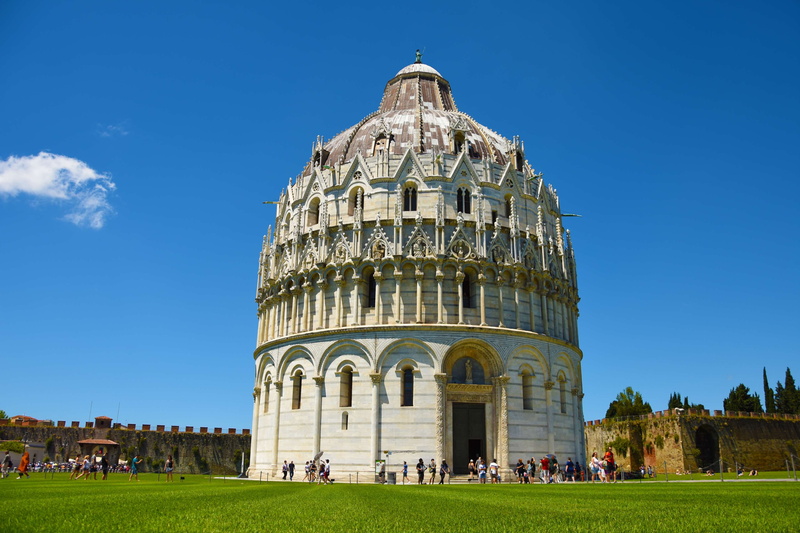 travel, model, real people, baptistery, roman, askew, nature, landmark, cathedral, marble, architecture, pisa, historically, place of worship, dom, crowd