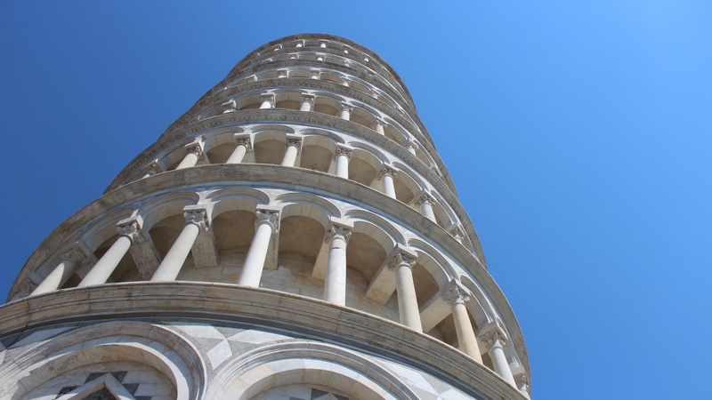 leaning tower, building, europe, tower, pisa, leaning tower of pisa, 5K, blue sky, italy, bell tower, columns, architecture, landmark, facade, piazza dei miracoli