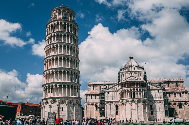 plaza, piazza dei miracoli, low angle shot, 5K, landmark, ancient, built structure, low angle view, day, tourist, real people, cloud - sky, sky, group of people