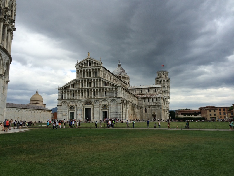large group of people, pisa, architecture, belief, day, nature, group of people, tourism, santa maria assunta, building exterior, 2K, piazza del miracoli
