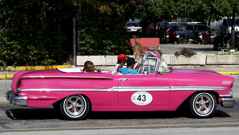 retro, taxi, american, automobile, transportation, colorful, street, real people, cuba, motor vehicle, mode of transportation, vintage car, day, city, classic
