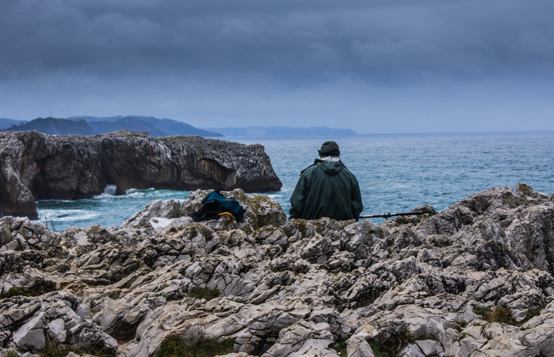 land, 2K, rock formation, real people, men, water, solid, people, sky, bay of biscay, stone, beach, outdoors, rock, person, mr, rear view, nature, melancholy