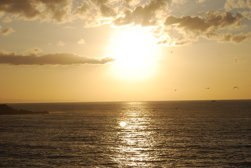 horizon, bay of biscay, cloud - sky, sea, reflection, landscape, non-urban scene, beauty in nature, outdoors, tranquility, idyllic, water, scenics - nature