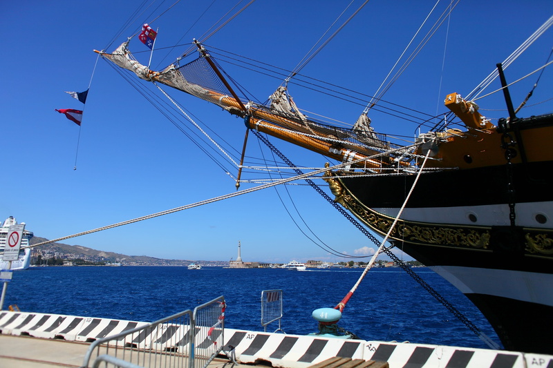 rope, flag, amerigo vespucci, rigging, outdoors, water, ship, sailboat, sea, mast, transportation, mode of transportation, messina, blue, 4K, sky, travel