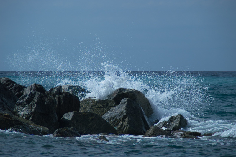 sea, outdoors, sicily, power in nature, horizon, motion, water, horizon over water, nature, beauty in nature, hitting, rock - object, scenics - nature