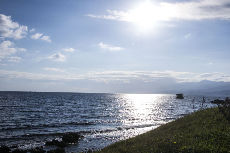 scenics - nature, horizon over water, idyllic, outdoors, sky, horizon, water, sun, sunlight, beauty in nature, tranquility, 4K, sea, land, cloud - sky