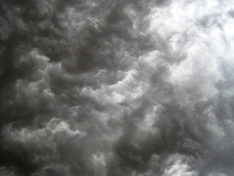 beauty in nature, overcast, ominous, cloud - sky, rain, dramatic sky, sky, no people, thunderstorm, wispy, nature, cloudscape, full frame, storm cloud