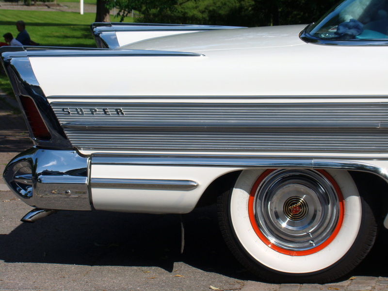 50 S, white, no people, 2K, day, vintage car, transportation, tire, headlight, car, city, land vehicle, motor vehicle, chrome, parking, wheel, outdoors