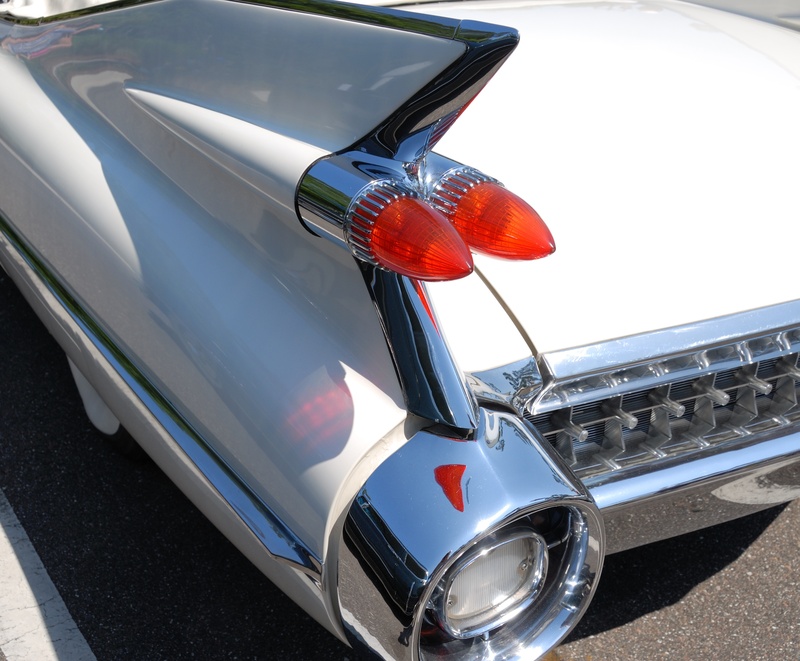 silver colored, mode of transportation, chrome, 2K, tail light, caddy, vintage car, antique, ornament, metal, land vehicle, luxury, auto, retro styled