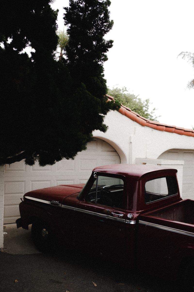 transportation, retro Styled, driveway, classic, tree, house, mode of Transport, vintage, red, daytime, garage door, cherry red, beside, cab, old-fashioned