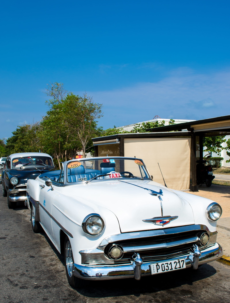 4K, daytime, built structure, rattletrap, luxury, parked, mode of transportation, vintage car, coupe, architecture, Old, Auto, transportation, land vehicle