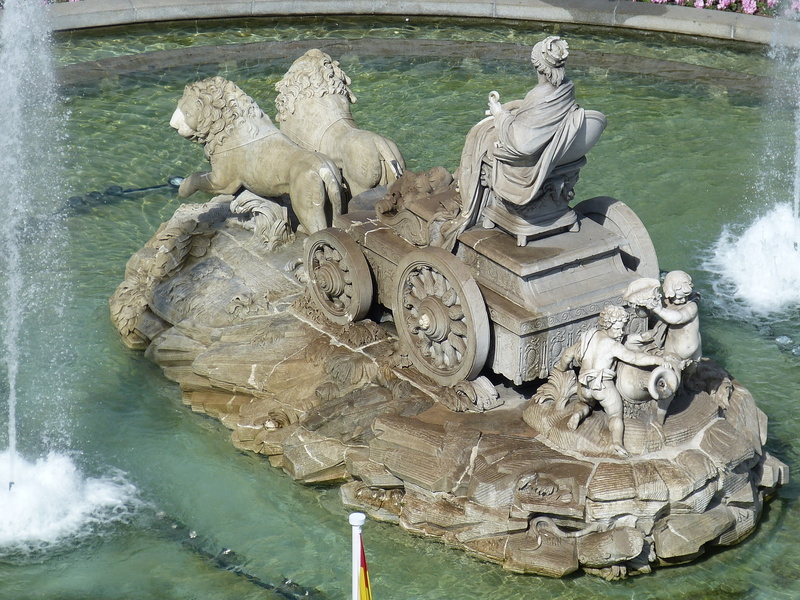 view, lion, mode of transportation, 4K, high angle view, nautical vessel, day, dare, historically, art and craft, transportation, river, sculpture, craft